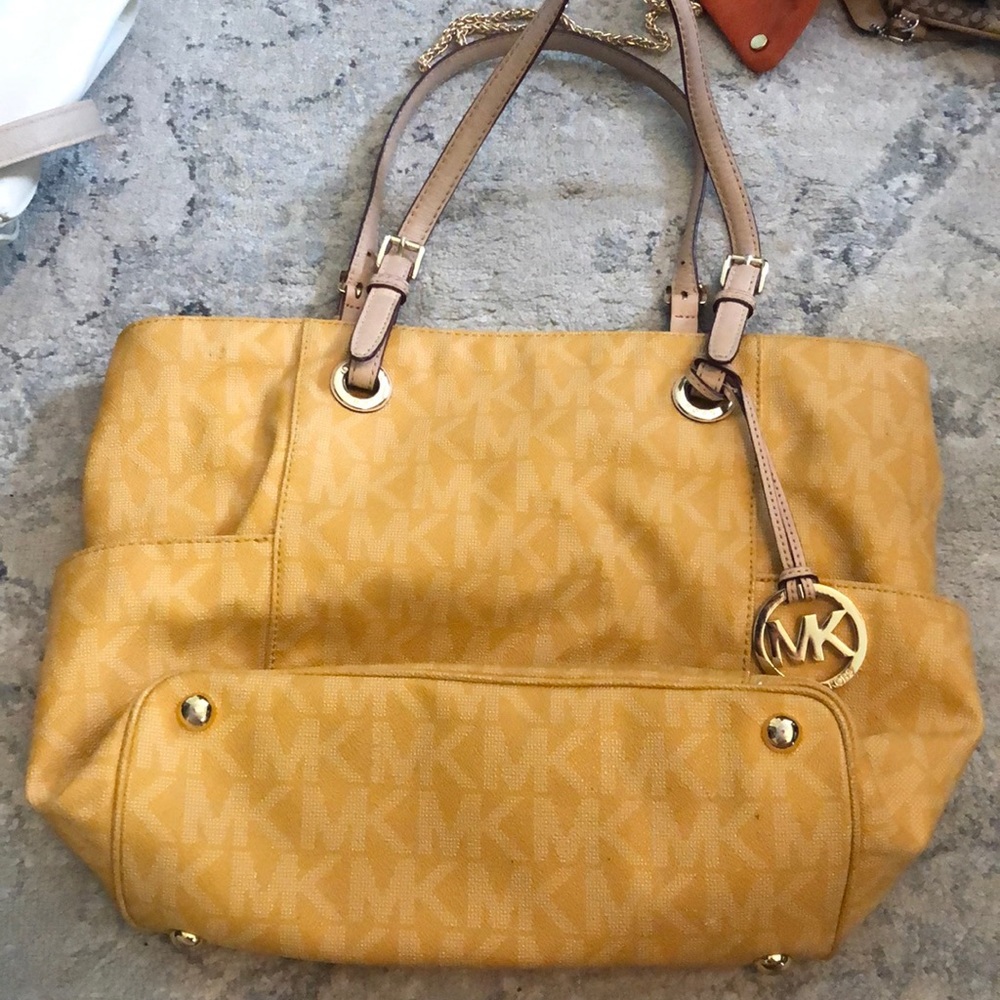 Michael Kors purse